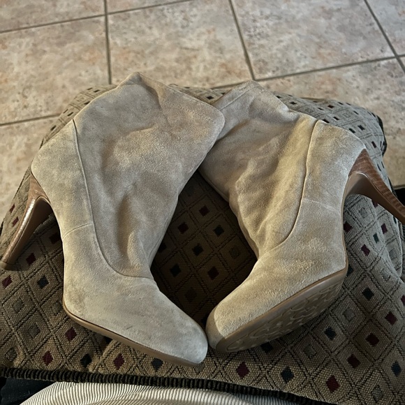 Coach Sede Ankle Boots Foldover Heeled Booties shoes EST 1041 | Size:7.5 B| - Picture 4 of 11